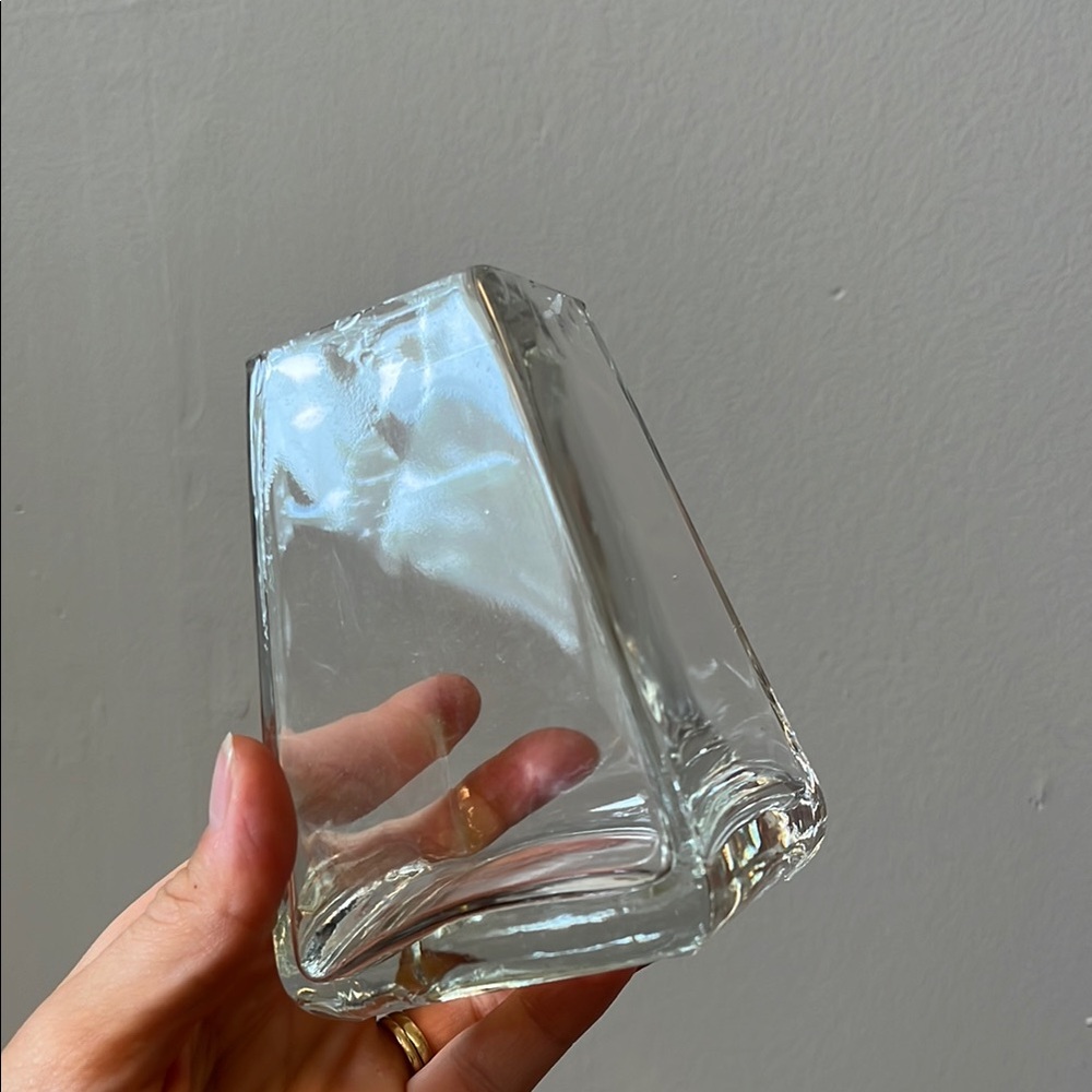 Elegant Clear Glass Vase